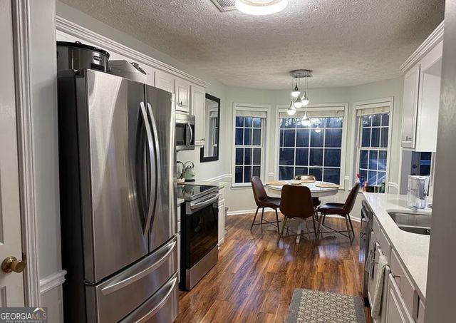 7002 Estates Court, Loganville, GA 30052