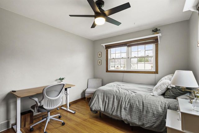 120 Walmar Drive, Sun Prairie, WI 53590