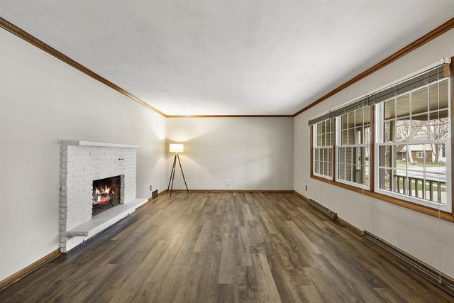 120 Walmar Drive, Sun Prairie, WI 53590