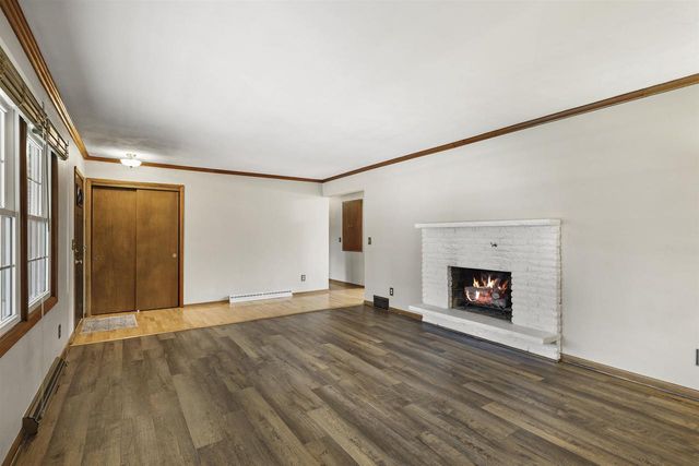 120 Walmar Drive, Sun Prairie, WI 53590