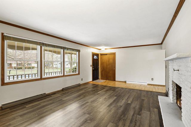 120 Walmar Drive, Sun Prairie, WI 53590