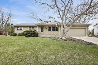 120 Walmar Drive, Sun Prairie, WI 53590
