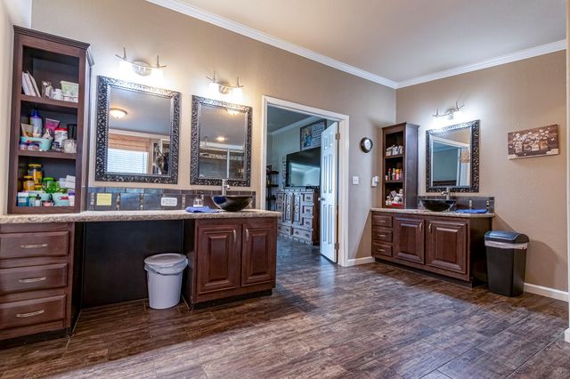 120 Mary Drive, Huntsville, TX 77320