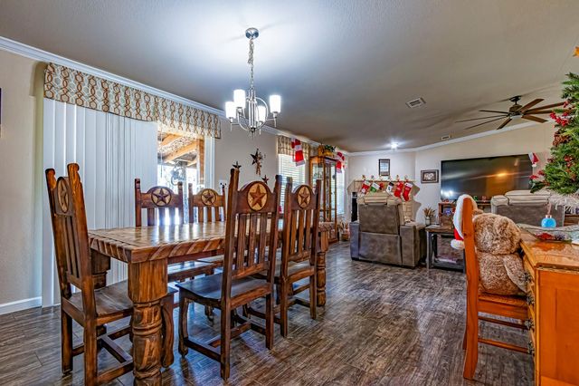 120 Mary Drive, Huntsville, TX 77320