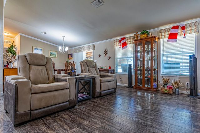 120 Mary Drive, Huntsville, TX 77320