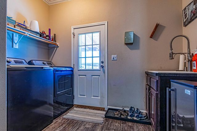 120 Mary Drive, Huntsville, TX 77320