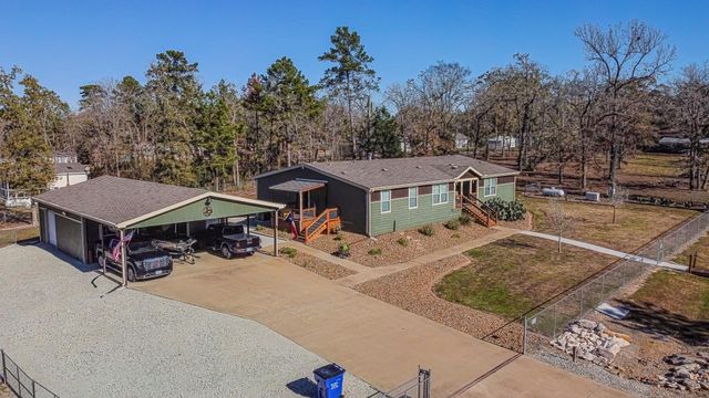 120 Mary Drive, Huntsville, TX 77320