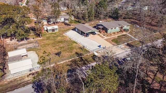 120 Mary Drive, Huntsville, TX 77320