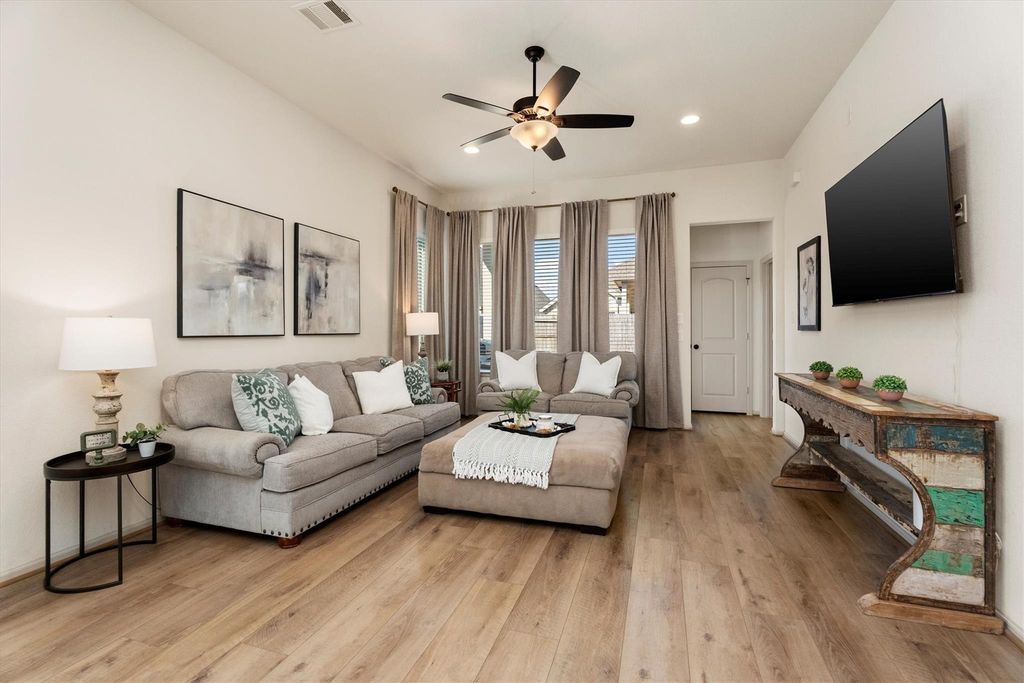 19434 Pacers Gait Lane, Tomball, TX 77377