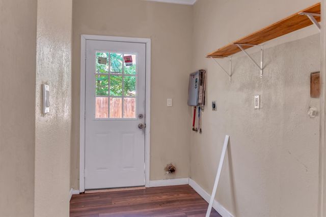 1315 E ARLINGTON Avenue, Fort Worth, TX 76104