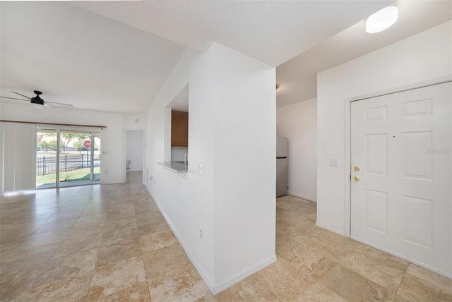 6011 SKYDALE WAY 101, Riverview, FL 33578