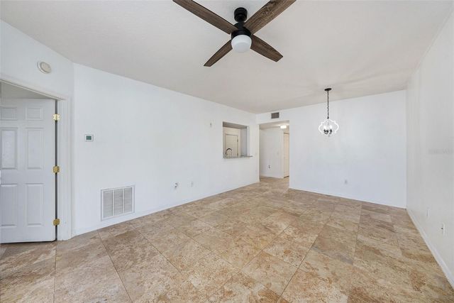 6011 SKYDALE WAY 101, Riverview, FL 33578