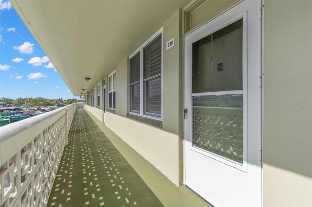 4890 BAY STREET NE 330, St Petersburg, FL 33703