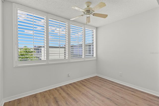 4890 BAY STREET NE 330, St Petersburg, FL 33703