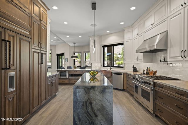 6177 N Featherstone Circle, Reno, NV 89511