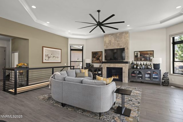 6177 N Featherstone Circle, Reno, NV 89511