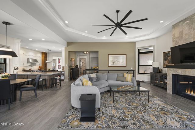 6177 N Featherstone Circle, Reno, NV 89511