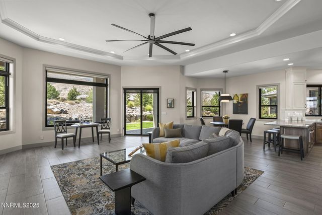 6177 N Featherstone Circle, Reno, NV 89511