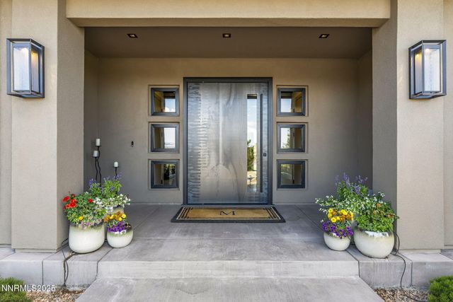 6177 N Featherstone Circle, Reno, NV 89511