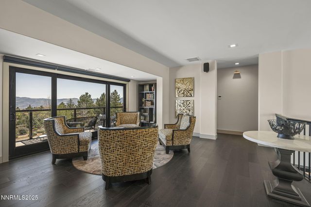 6177 N Featherstone Circle, Reno, NV 89511