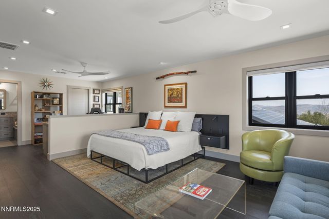 6177 N Featherstone Circle, Reno, NV 89511