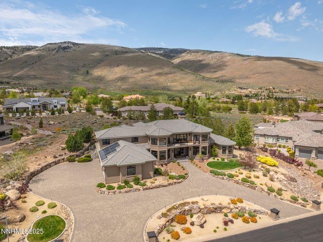 6177 N Featherstone Circle, Reno, NV 89511