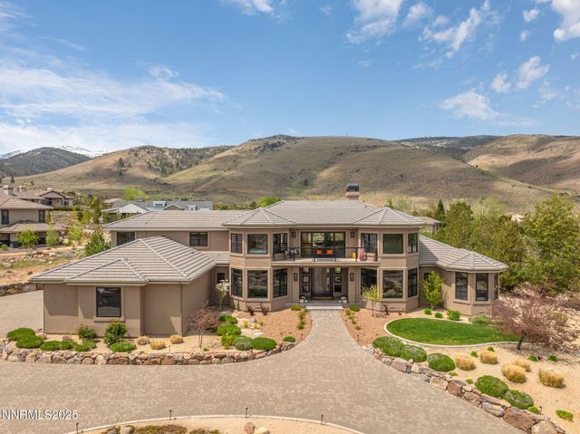 6177 N Featherstone Circle, Reno, NV 89511