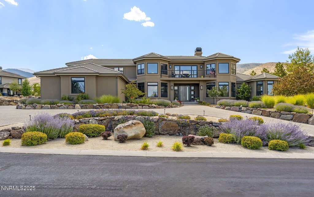 6177 N Featherstone Circle, Reno, NV 89511