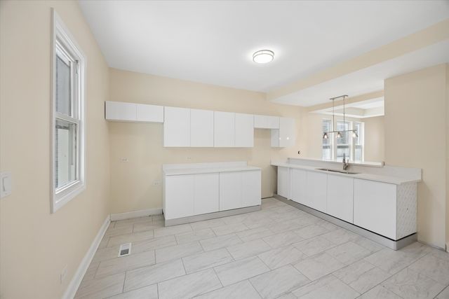 7845 S Ingleside Avenue, Chicago, IL 60619