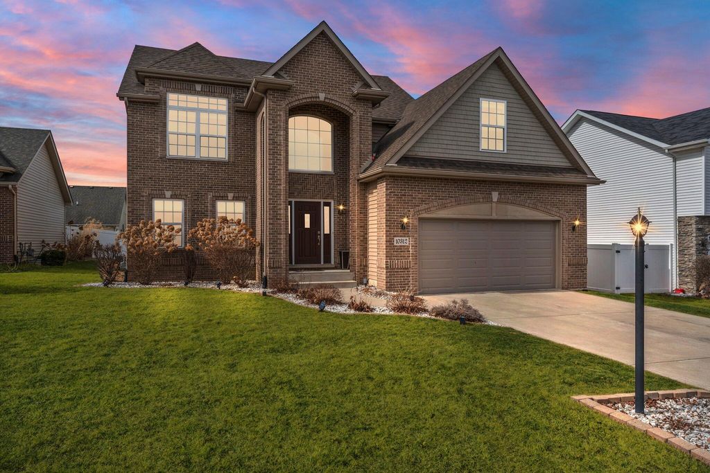 10312 Nelson Street, Crown Point, IN 46307