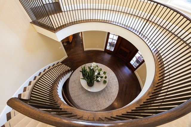 1 Chestnut Place, Brookline, MA 02445