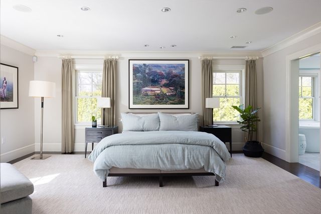 1 Chestnut Place, Brookline, MA 02445