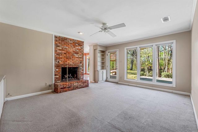 8 Stoney Brook Court, Little Rock, AR 72227