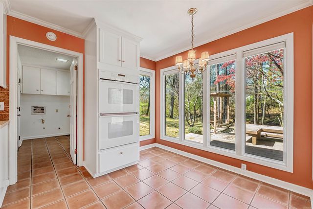 8 Stoney Brook Court, Little Rock, AR 72227