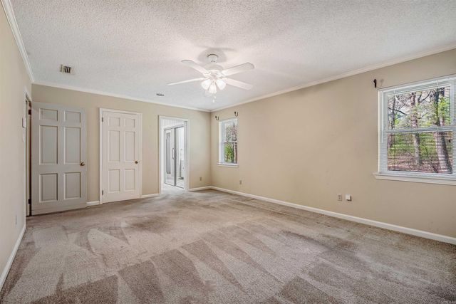 8 Stoney Brook Court, Little Rock, AR 72227