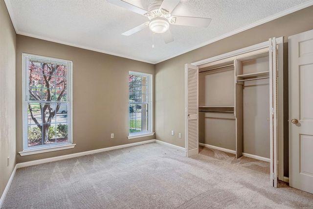 8 Stoney Brook Court, Little Rock, AR 72227