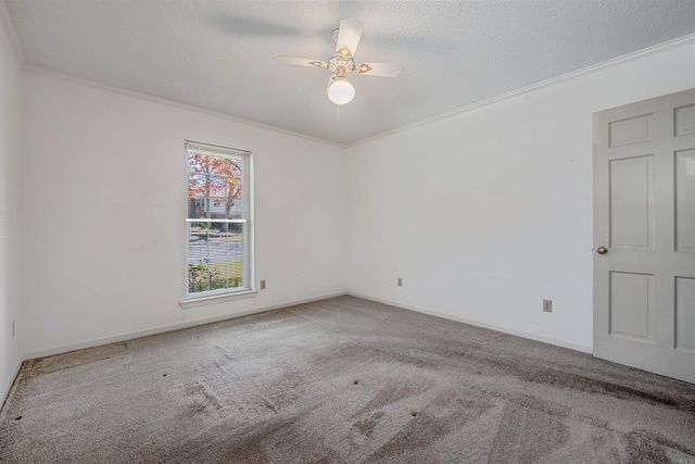 8 Stoney Brook Court, Little Rock, AR 72227