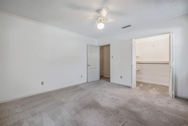 8 Stoney Brook Court, Little Rock, AR 72227