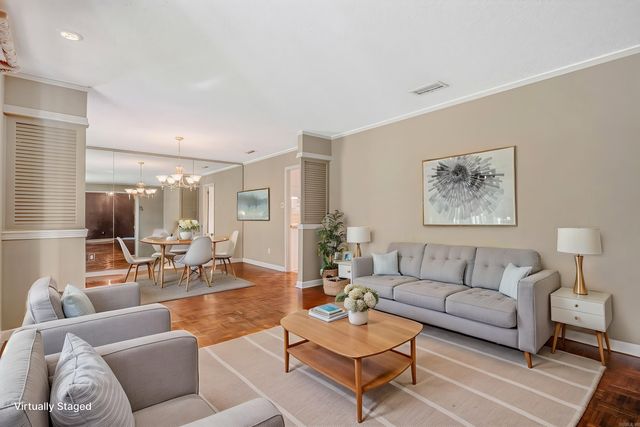 8 Stoney Brook Court, Little Rock, AR 72227