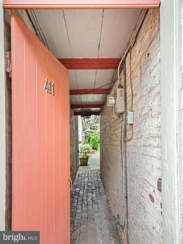 411 S MARKET ST, Frederick, MD 21701