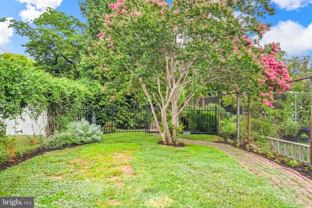 411 S MARKET ST, Frederick, MD 21701