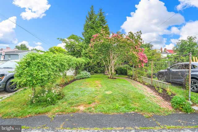411 S MARKET ST, Frederick, MD 21701