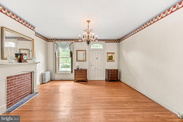 411 S MARKET ST, Frederick, MD 21701