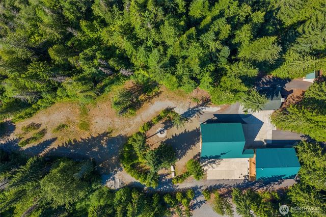 4422 Kachess Lake Road, Easton, WA 98925