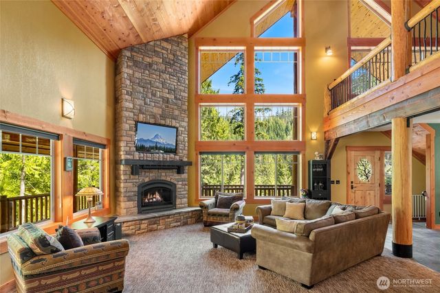 4422 Kachess Lake Road, Easton, WA 98925