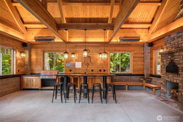 4422 Kachess Lake Road, Easton, WA 98925