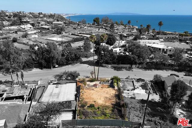 16827 W Sunset Boulevard, Pacific Palisades, CA 90272