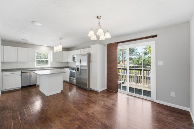 2007 63rd Street, Des Moines, IA 50322