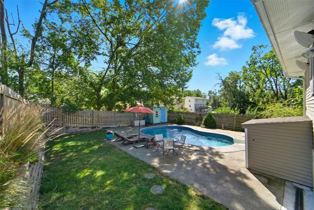 2007 63rd Street, Des Moines, IA 50322