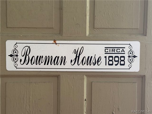 940 NE 4th Avenue, Crystal River, FL 34428